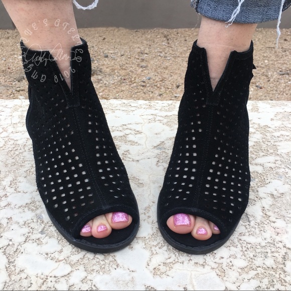 Tessa Suede Peep Toe booties - Picture 6 of 6